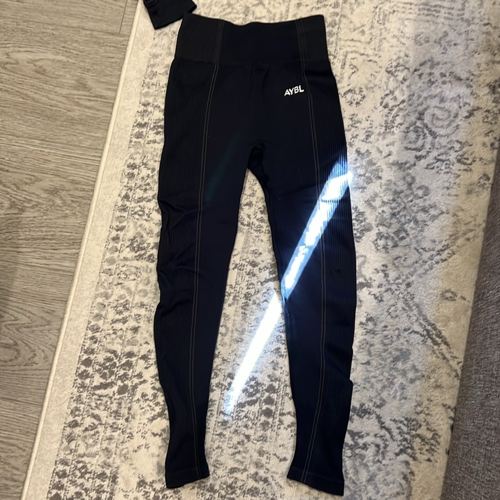 Aybl Workout Set - image 3